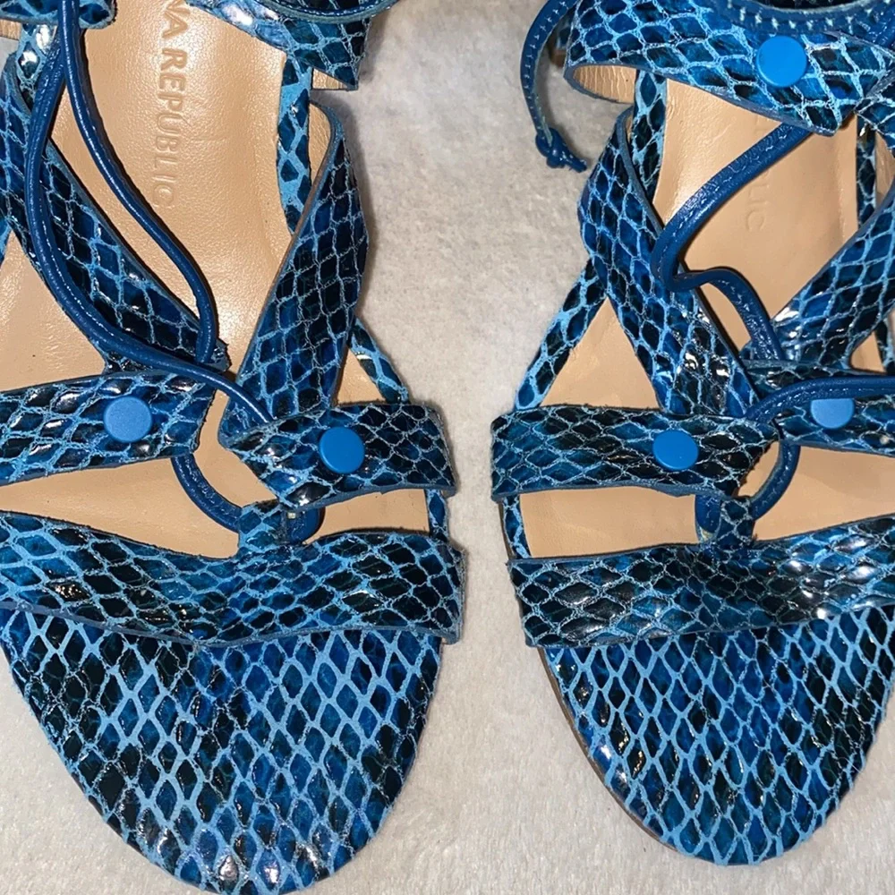 Banana Republic faux blue black snakeskin high heel lace up gladiator sandals 7M